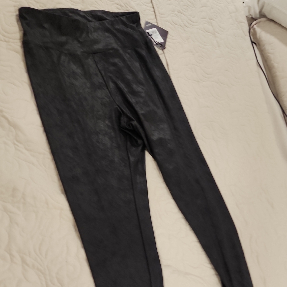 Ava & Viv Charcoal Leggings
